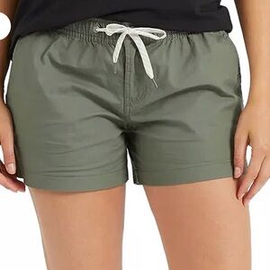 Vuori Ripstop Shorts size large army green 3” inseam